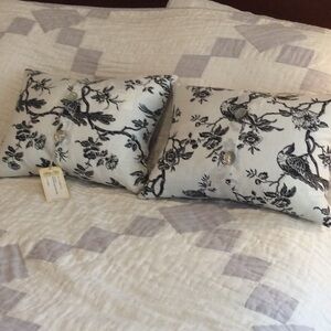 Bella Notte Bird Toile Boudoir Pillows NWT Mother of Pearl buttons SET OF 2 RARE